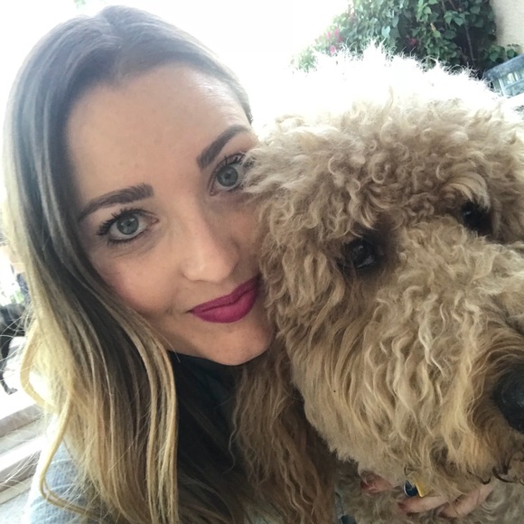 Meet your Posher, Megan - Picture 7 of 8